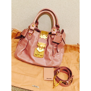 ミュウミュウ(miumiu)の美品✨miumiuバック(ハンドバッグ)