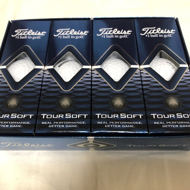 Titleist(タイトリスト)のタイトリスト　新品　ゴルフボール スポーツ/アウトドアのゴルフ(その他)の商品写真