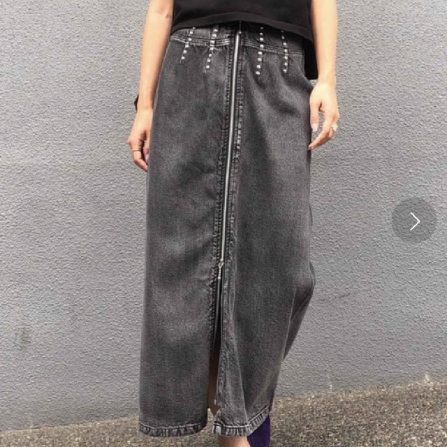 Ameri VINTAGE(アメリヴィンテージ)のりんご様専用　STUDS LINE DENIM SKIRT レディースのスカート(ロングスカート)の商品写真