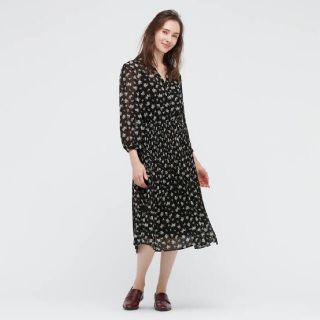 ユニクロ(UNIQLO)のUNIQLO Joy of Print シフォンプリーツワンピース(ロングワンピース/マキシワンピース)