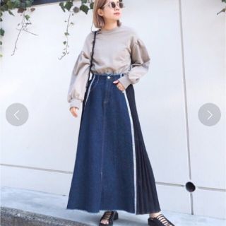 アメリヴィンテージ(Ameri VINTAGE)のside pleats denim skirt ameri(ロングスカート)