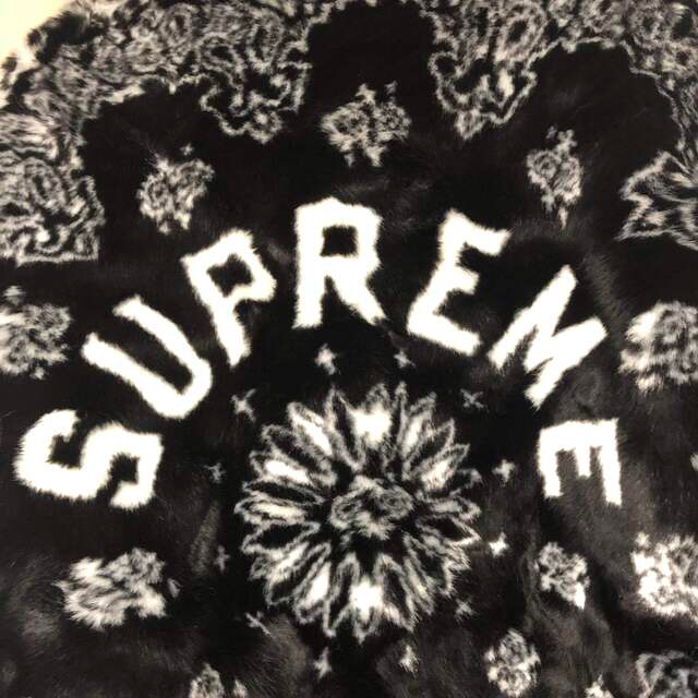 Supreme(シュプリーム)の新品未着用 Bandana Faux Fur Bomber Jacket XL メンズのジャケット/アウター(ブルゾン)の商品写真