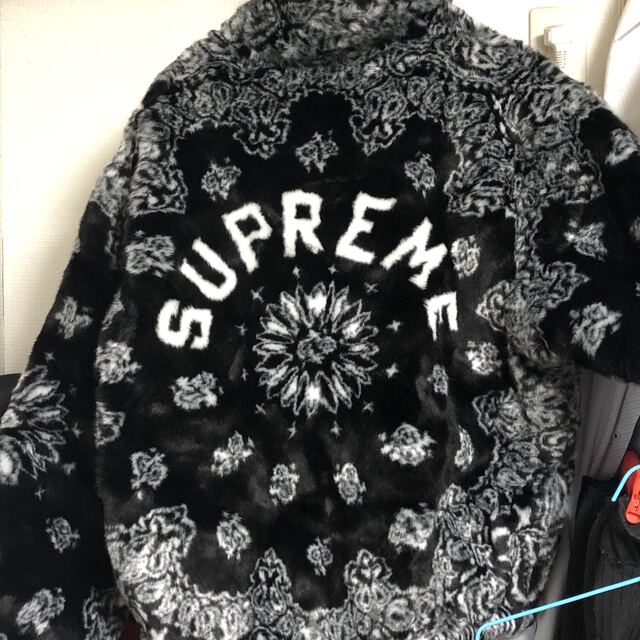 Supreme(シュプリーム)の新品未着用 Bandana Faux Fur Bomber Jacket XL メンズのジャケット/アウター(ブルゾン)の商品写真