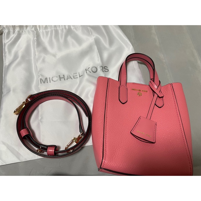 Michael Kors(マイケルコース)のマイケルコース　SINCLAIR ショッパートートクロスボディエクストラスモール レディースのバッグ(ショルダーバッグ)の商品写真