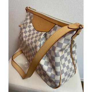 ルイヴィトン(LOUIS VUITTON)のLOUIS VUITTON シラクーサMM(ショルダーバッグ)