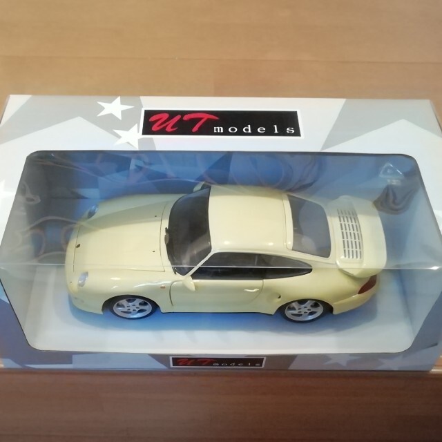 UTモデル製　ポルシェ 911カレラ S