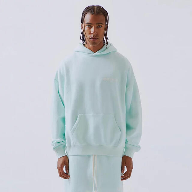 FEAR OF GOD(フィアオブゴッド)のFOG ESSENTIALS FRONT MINI LOGO HOODIE メンズのトップス(パーカー)の商品写真