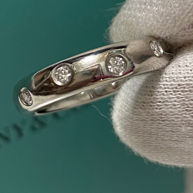 Tiffany & Co.(ティファニー)のお値下げ美品tiffanyドッツダイヤ10石プラチナリング8号 レディースのアクセサリー(リング(指輪))の商品写真