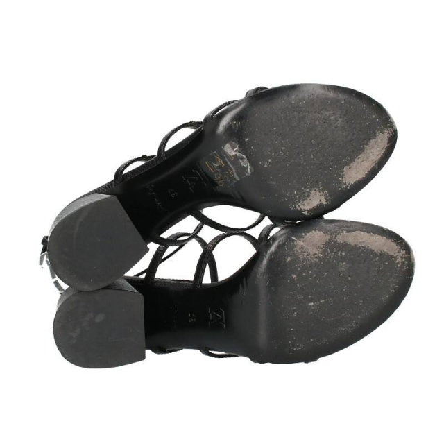 LOUIS VUITTON(ルイヴィトン)のルイヴィトン グレインカーフレザーLVメタルサンダル 37 レディースの靴/シューズ(サンダル)の商品写真