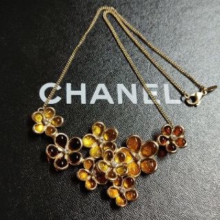 シャネル(CHANEL)のCHANEL　ネックレス　カメリア　ヴィンテージ　グリポア　カラーガラス(ネックレス)