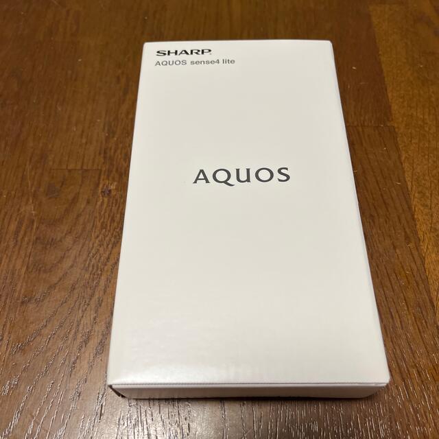 AQUOS(アクオス)のSHARP シャープ AQUOS sense4 lite 64GB シルバー S スマホ/家電/カメラのスマートフォン/携帯電話(スマートフォン本体)の商品写真