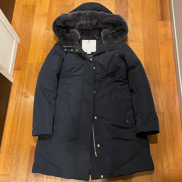 WOOLRICH(ウールリッチ)のユナイテッドアローズ別注　ウールリッチ　MAPLE BOWBRIDGE 紺　xs レディースのジャケット/アウター(ダウンコート)の商品写真