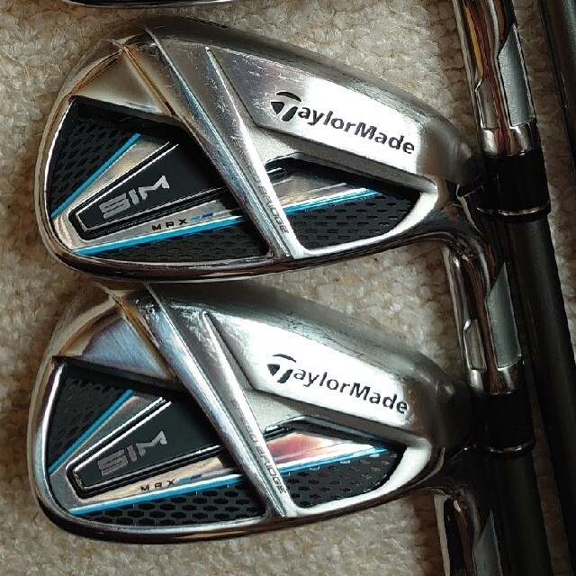 TaylorMade(テーラーメイド)のTaylor Made SIM MAX アイアン TENSEI TM60 S スポーツ/アウトドアのゴルフ(クラブ)の商品写真