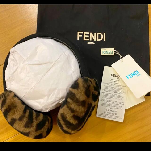 FENDI(フェンディ)のFendiのズッカ柄のファーイヤマフ レディースのファッション小物(イヤーマフ)の商品写真