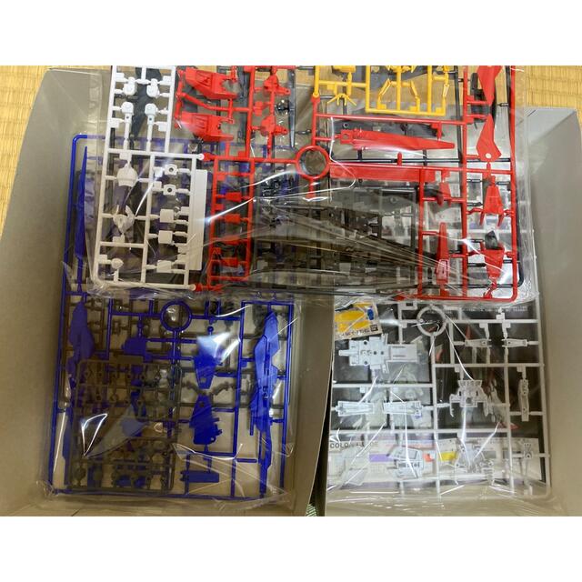 BANDAI - 【ガンプラ】HGUC 041 ゼータガンダム (機動戦士Zガンダム)の