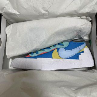 サカイ(sacai)のKAWS × sacai × Nike Blazer Low 26.5 (スニーカー)