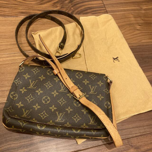 LOUIS VUITTON ミュゼットタンゴ ＆モノグラムロングストラップ