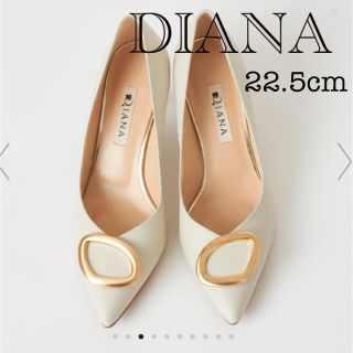 ダイアナ(DIANA)のダイアナ　バックルパンプス　アイボリー(ハイヒール/パンプス)