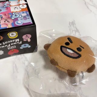 ボウダンショウネンダン(防弾少年団(BTS))のBT21 ふわふわマスコット SHOOKY(キャラクターグッズ)