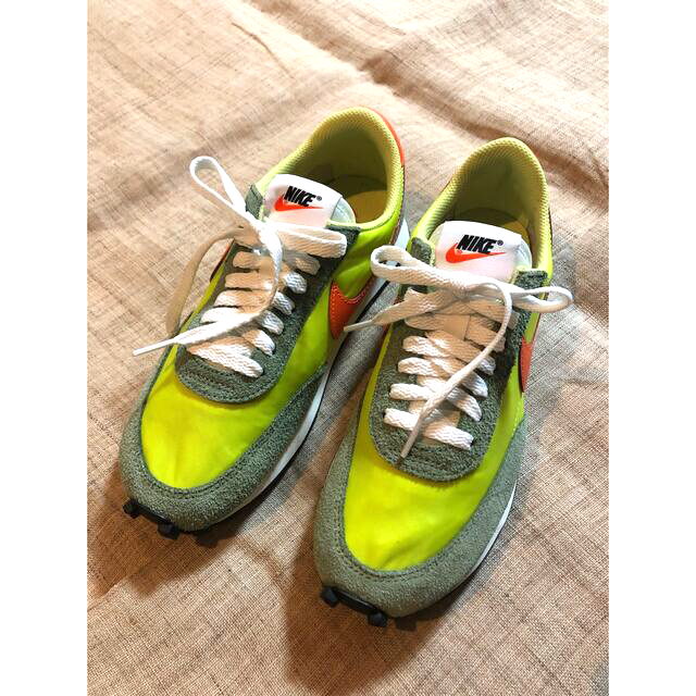 NIKE  スニーカー