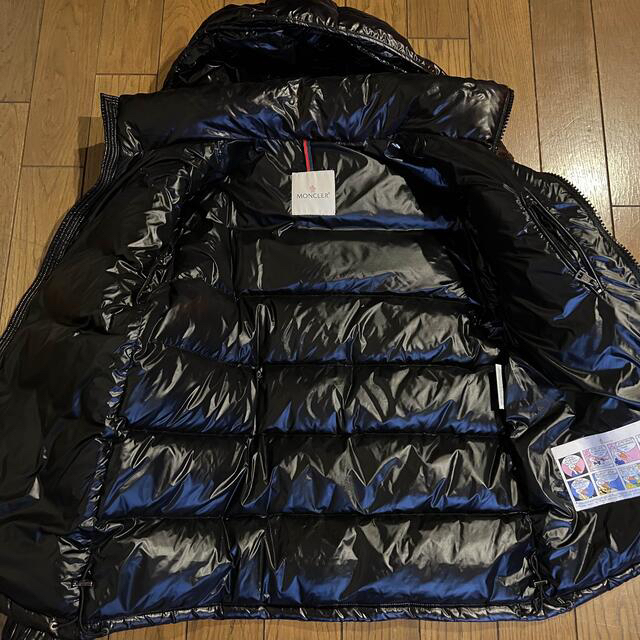 MONCLER(モンクレール)のMONCLER MAYA ダウンジャケット　サイズ4 メンズのジャケット/アウター(ダウンジャケット)の商品写真