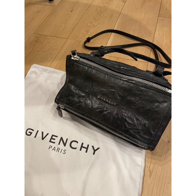 GIVENCHY(ジバンシィ)のジバンシー　ブラックミニパンドラバッグ レディースのバッグ(ショルダーバッグ)の商品写真