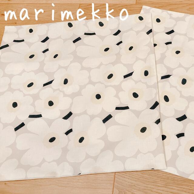 marimekko(マリメッコ)のマリメッコ クッションカバー ミニウニッコ ハンドメイドのインテリア/家具(インテリア雑貨)の商品写真