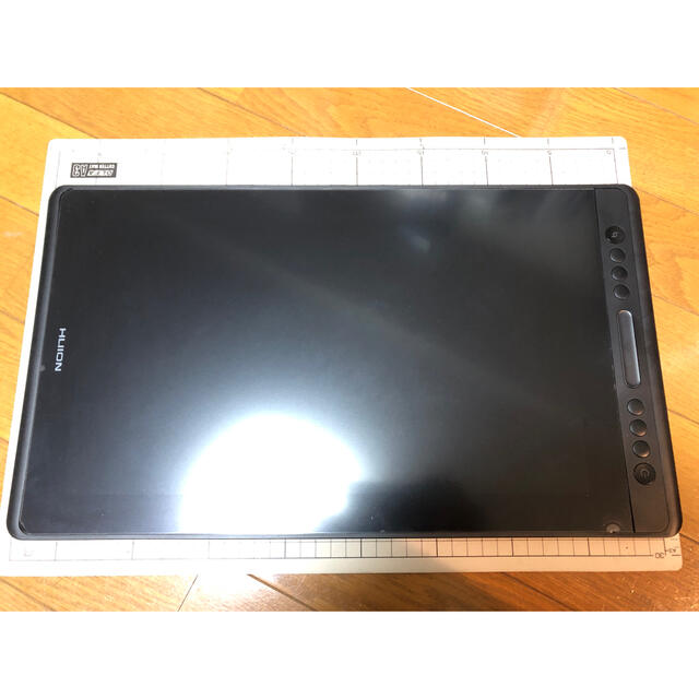 HUION 液タブKamvas Pro16 15.6インチ　スタンド付き