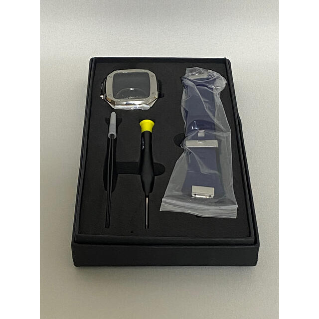 NEW！アップルウォッチ7 カバー 高級ケース 【45mm】シルバー ラバー メンズの時計(ラバーベルト)の商品写真