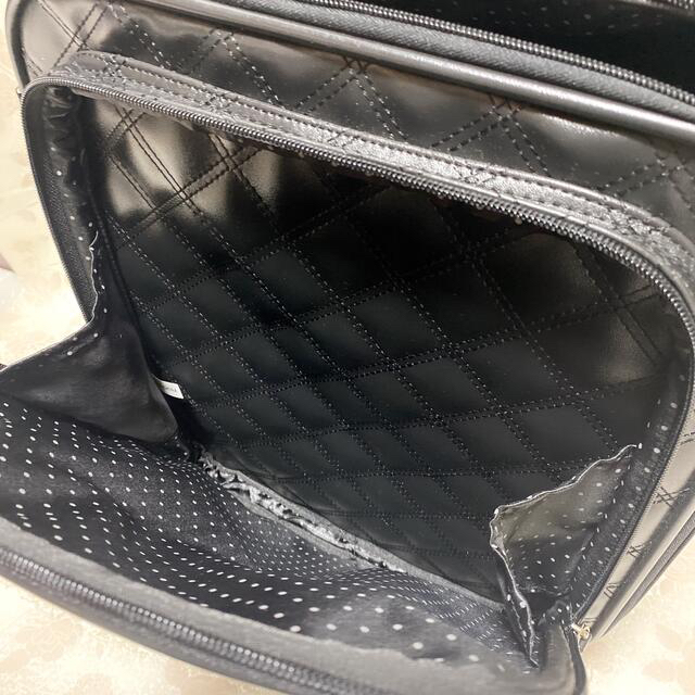 INGEBORG(インゲボルグ)のインゲボルグ　カメリアキルティング　キャリーケース　スーツケース　黒 レディースのバッグ(スーツケース/キャリーバッグ)の商品写真