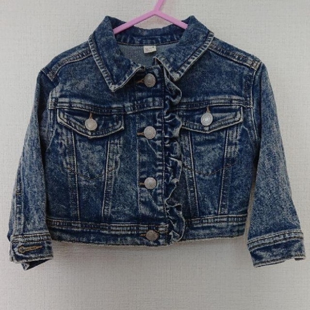 F.O.KIDS(エフオーキッズ)のアプレレクール Gジャン 90㎝ アウター フリル キッズ/ベビー/マタニティのキッズ服女の子用(90cm~)(ジャケット/上着)の商品写真