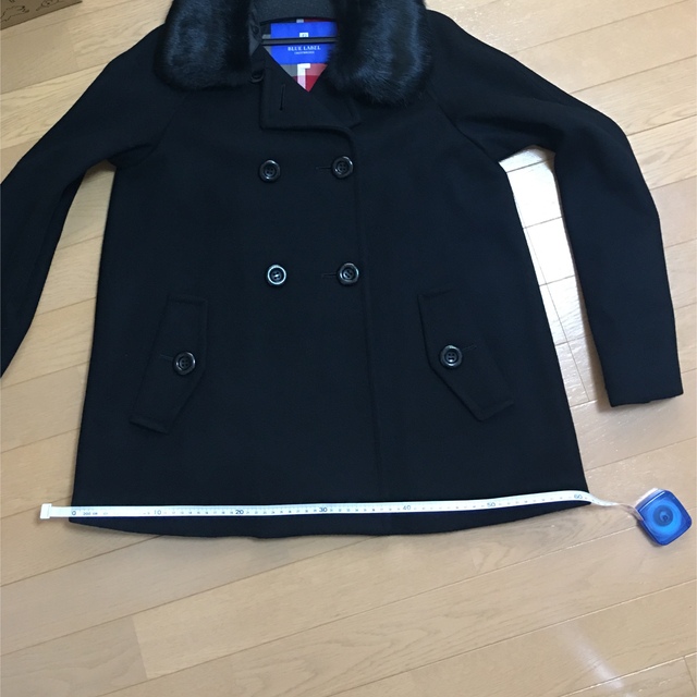 BURBERRY BLUE LABEL(バーバリーブルーレーベル)の新品　ブルーレーベルクレストブリッジ  ショートコート　ピーコート レディースのジャケット/アウター(ピーコート)の商品写真