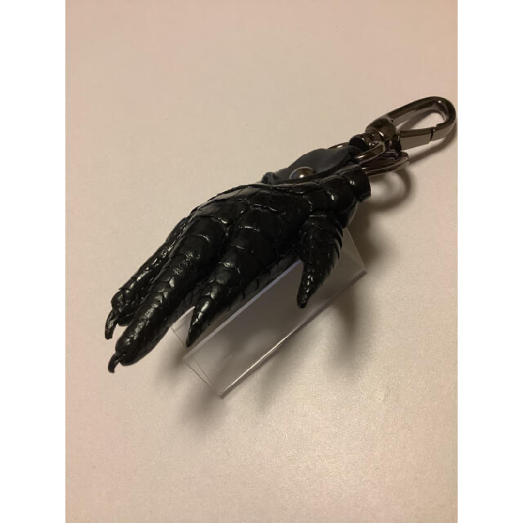 《　本物　新品　》 クロコダイル　クロコ　鰐　5本指　キーホルダー　チャーム　① メンズのファッション小物(キーホルダー)の商品写真