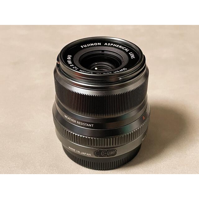 富士フイルム(フジフイルム)のFUJIFILM xf23mm f2 r wr グラファイト スマホ/家電/カメラのカメラ(レンズ(単焦点))の商品写真