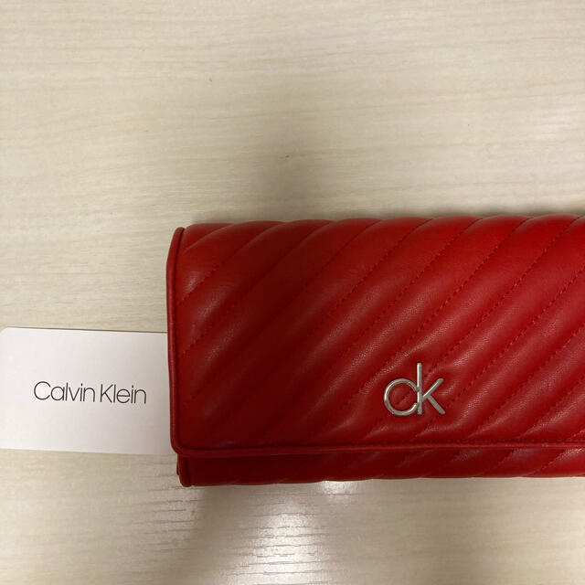 Calvin Klein(カルバンクライン)のカルバンクライン長財布レッド レディースのファッション小物(財布)の商品写真