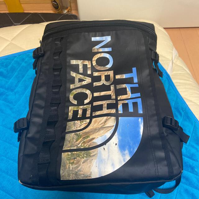 THE NORTH FACE