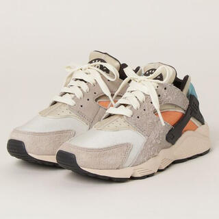 ナイキ(NIKE)のW NIKE AIR HUARACHE エアハラチ　24cm(スニーカー)