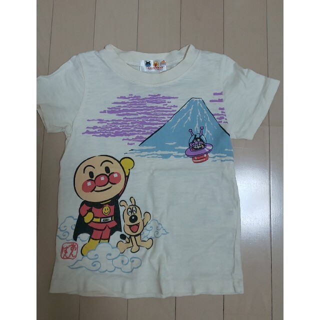 アンパンマン Tシャツ 100㎝ キッズ/ベビー/マタニティのキッズ服男の子用(90cm~)(Tシャツ/カットソー)の商品写真