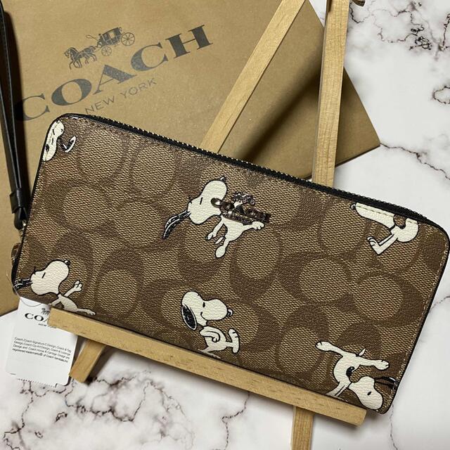 COACH(コーチ)の【COACH】コーチスヌーピー 長財布 SNOOPY シグネチャー レディースのファッション小物(財布)の商品写真