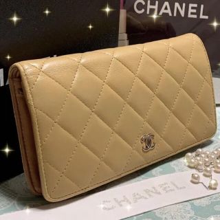 シャネル(CHANEL)の超お買い得！！　　正規品☆美品　　♡シャネル♡マトラッセ　ベージュ　財布(財布)