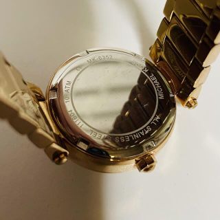 Michael Kors - 【電池新品の美品】マイケルコースのミニパーカー