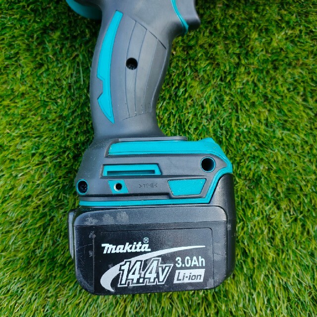 充電式 makita コーキングガン 14.4V 3.0Ah cg140d