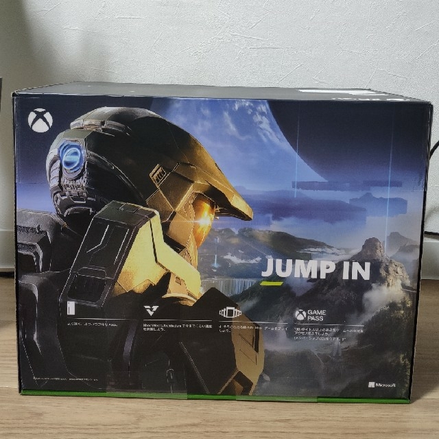 Xbox(エックスボックス)の新品未開封 Microsoft Xbox Series X RRT-00015  エンタメ/ホビーのゲームソフト/ゲーム機本体(家庭用ゲーム機本体)の商品写真