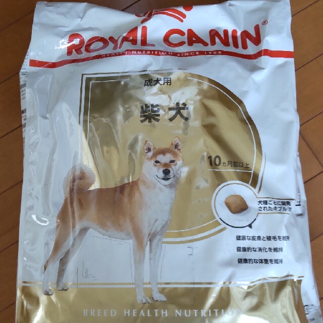 ROYAL CANIN(ロイヤルカナン)のロイヤルカナン　柴犬　成犬用　8㌔㌘ その他のペット用品(ペットフード)の商品写真