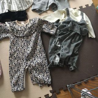 ⭐︎女の子用⭐︎ロンパース70サイズ、2枚セット！(カバーオール)