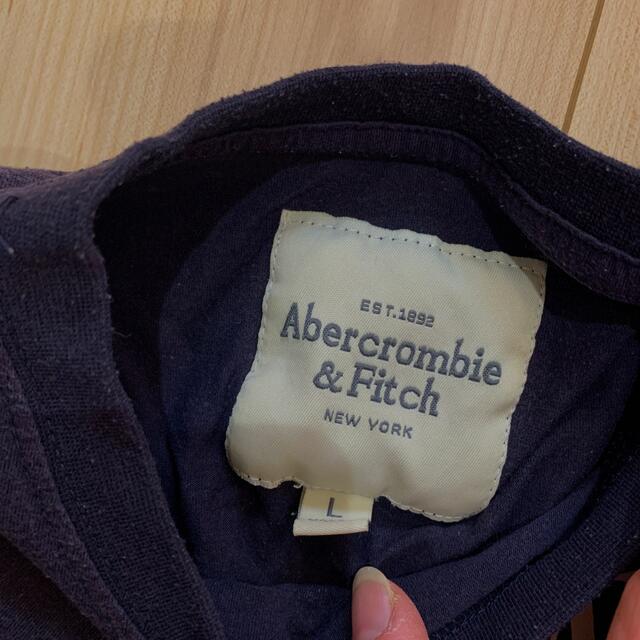 Abercrombie&Fitch(アバクロンビーアンドフィッチ)のアバクロTシャツ レディースのトップス(Tシャツ(半袖/袖なし))の商品写真