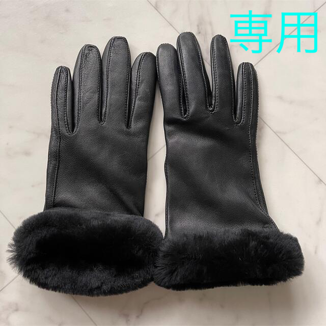 UGG(アグ)のUGG アグ CLASSIC LTHR SHORTY TECH GLOVE レディースのファッション小物(手袋)の商品写真