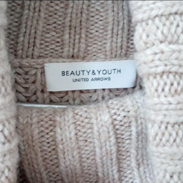 BEAUTY&YOUTH UNITED ARROWS(ビューティアンドユースユナイテッドアローズ)のビューティーアンドユース　ニットワンピース　ハイネック　ベージュ レディースのワンピース(ロングワンピース/マキシワンピース)の商品写真