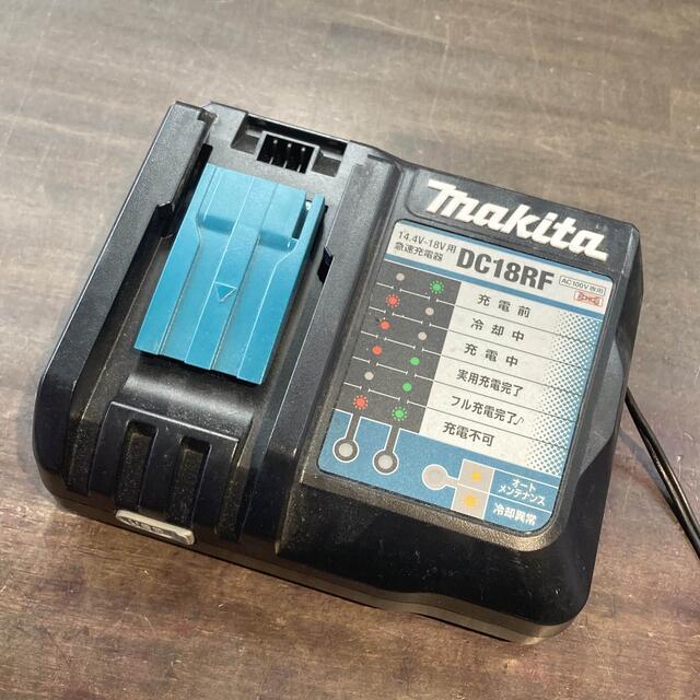 Makita(マキタ)のマキタ MAKITA 急速充電器DC-18RF  中古品 スマホ/家電/カメラのスマートフォン/携帯電話(バッテリー/充電器)の商品写真