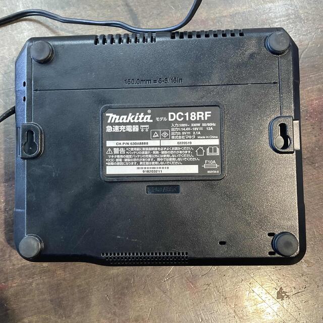 Makita(マキタ)のマキタ MAKITA 急速充電器DC-18RF  中古品 スマホ/家電/カメラのスマートフォン/携帯電話(バッテリー/充電器)の商品写真